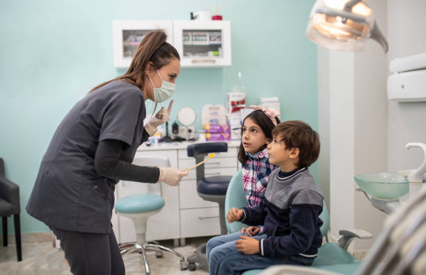 Best Cosmetic Dentistry  in Leavittsburg, OH